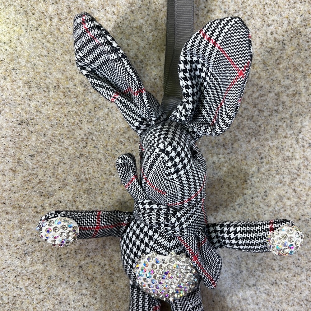 HOUNDSTOOTH BUNNY!  BLACK/WHITE/STRIPE OF RED & RHINESTONES - Picture 9 of 10